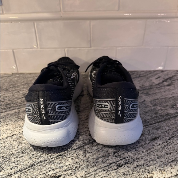 Women’s Brooks Glycerin 20 Size 8 - Picture 4 of 10